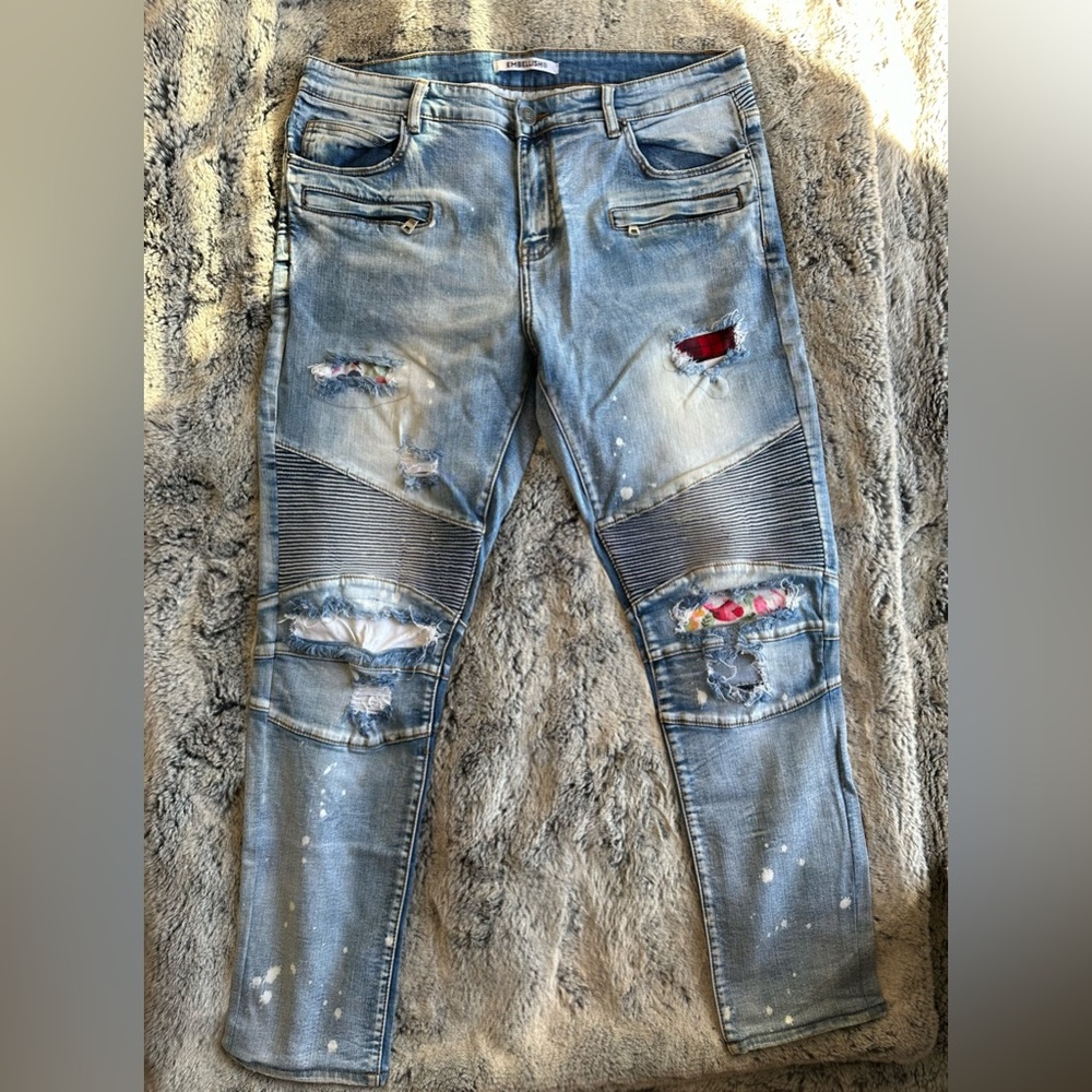 EMBELLISH men’s denim. Size 38. Slim straight leg fit.